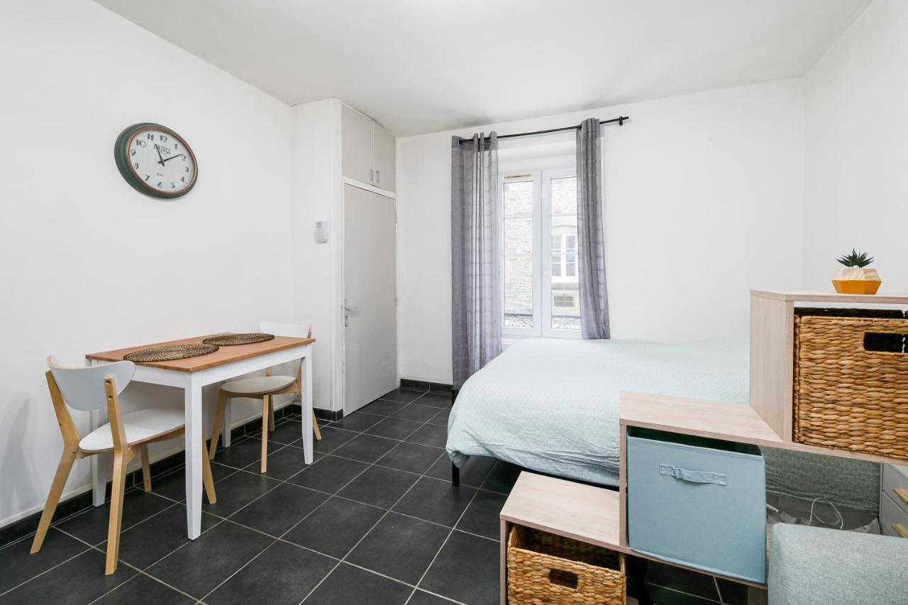 Agréable T1 situé au centre historique de Dinan Extérieur photo